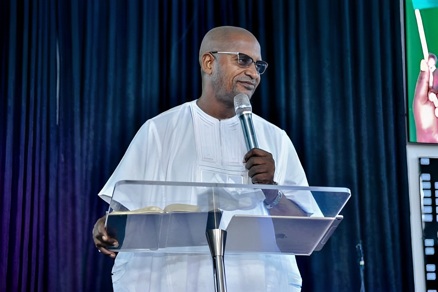 Pastor Akinola Fasawe